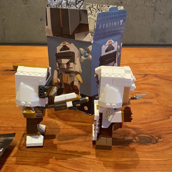 Kubros “Destiny Hunter” & “Assassin’s Creed Ezio” by Mega Bloks - Picture 13 of 16